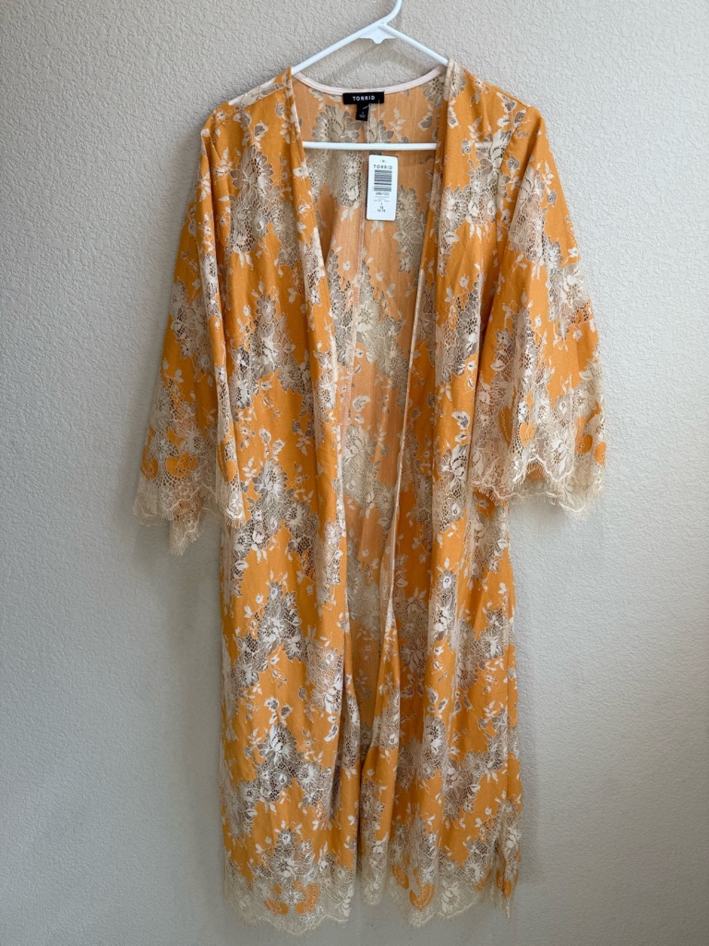 NWT Torrid Floral Lace Kimono - Picture 3 of 6